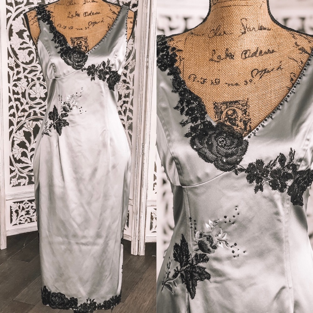 Adrianna Papell Evening Silver Dress size 6
